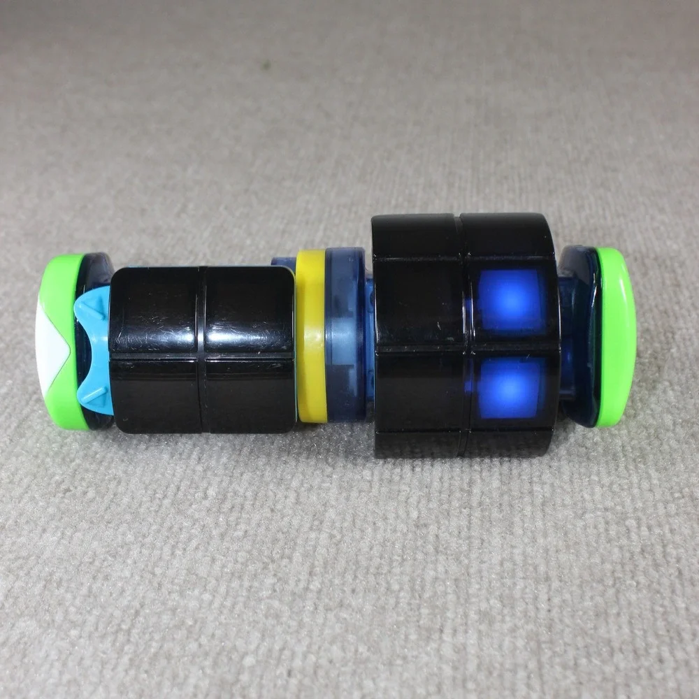 Hasbro Bop It Tetris Handheld Electronic Game Blue Translucent Light Up 2013